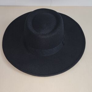 Womens Or Mens Classic Felt Fedora Hat